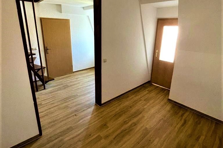 AdD4 - Hübsche kleine 3-Raum WE - DG mit Balkon im Zentrum